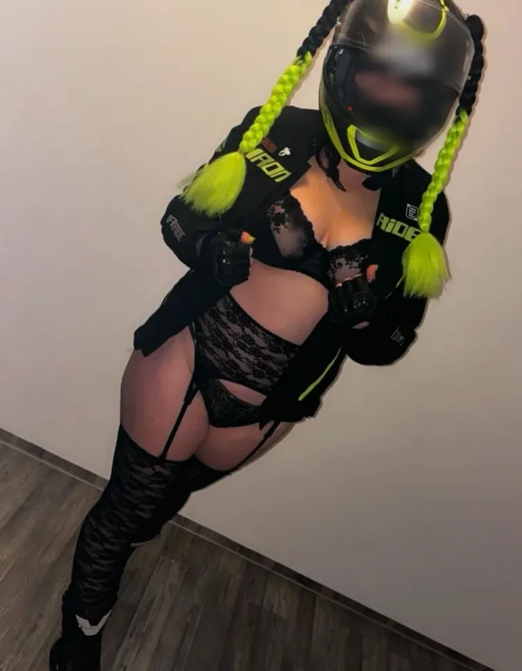 Reeta, 37