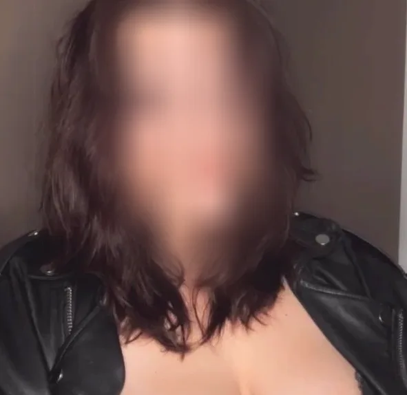 Tiana, 25